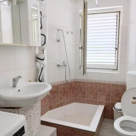 Apartment Lastro